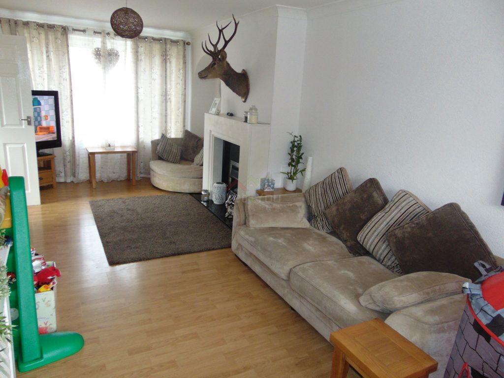 3 Bedroom Detached House To Rent Standon Drive, Sheffield, S9