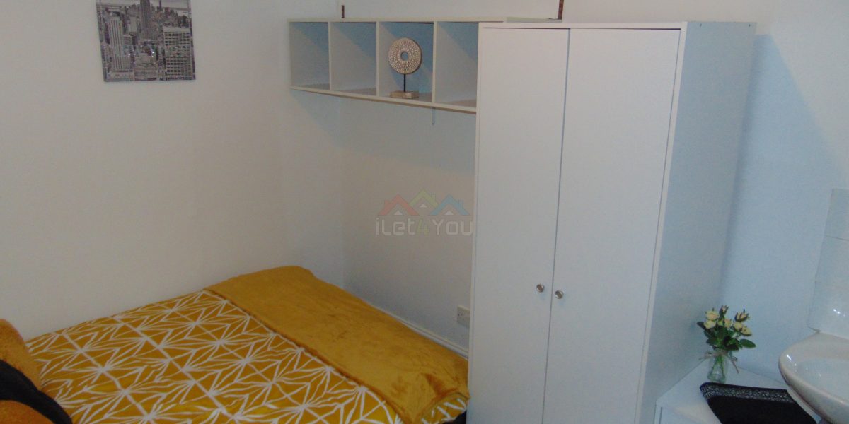 3 Bedroom Shared Accomodation To Rent - Osberton Place, Sheffield, S11